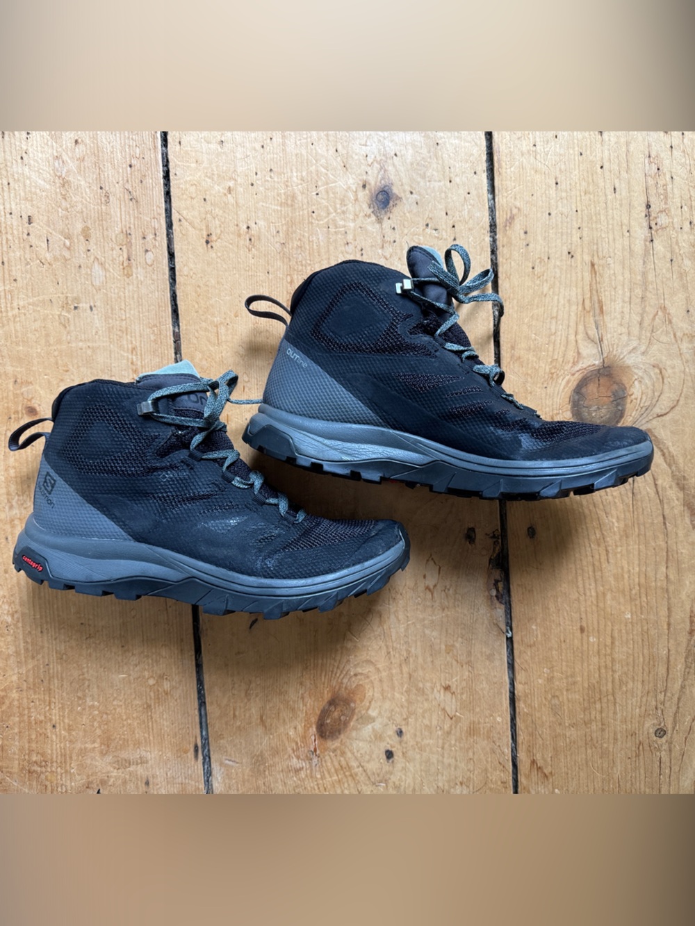 Salomon Outline Mid GTX Hiking Boot - Women's